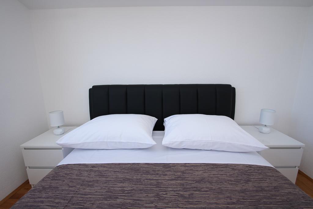 Apartman Dominik Trogir Exterior photo